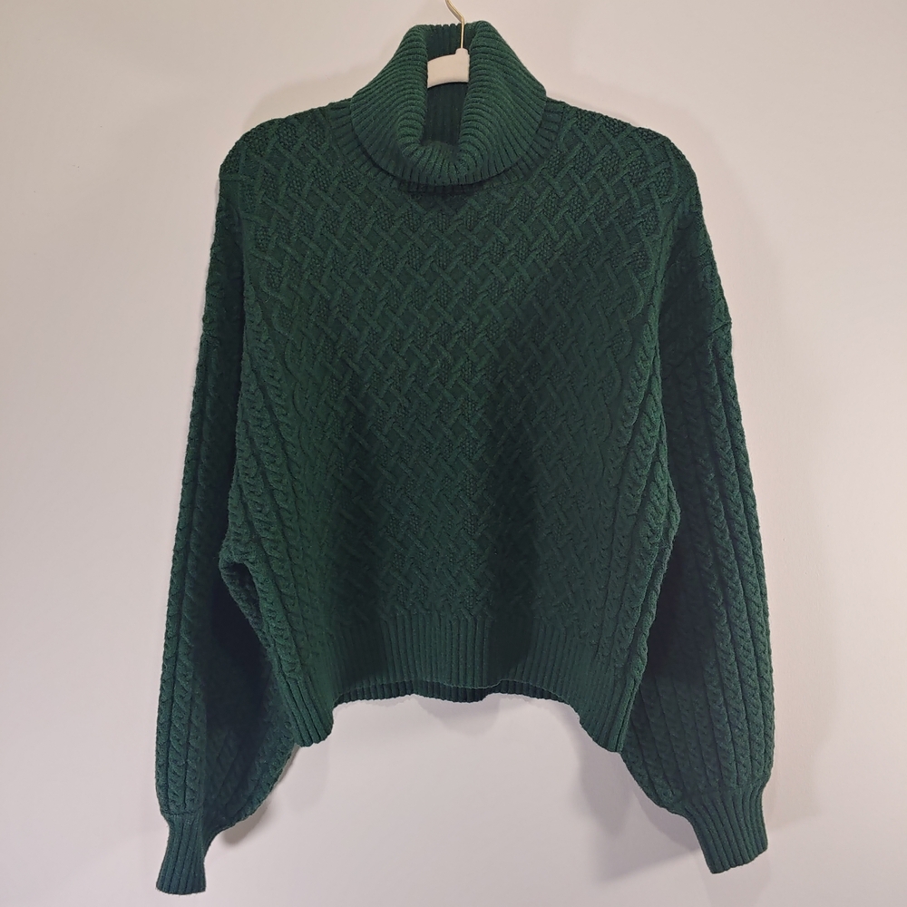 T Tahari Women's Green Cable Knit Sweater XL